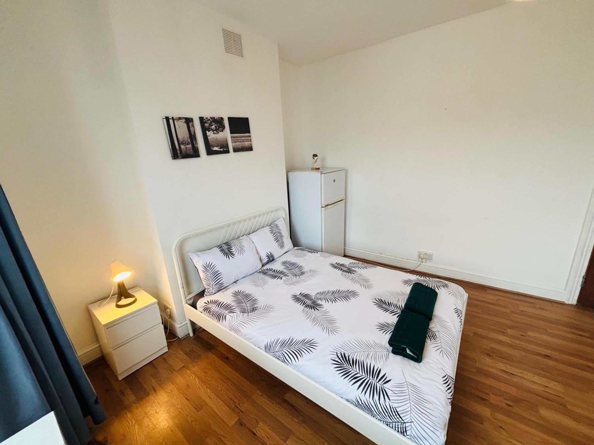 Mile-end Staycation Homestay *