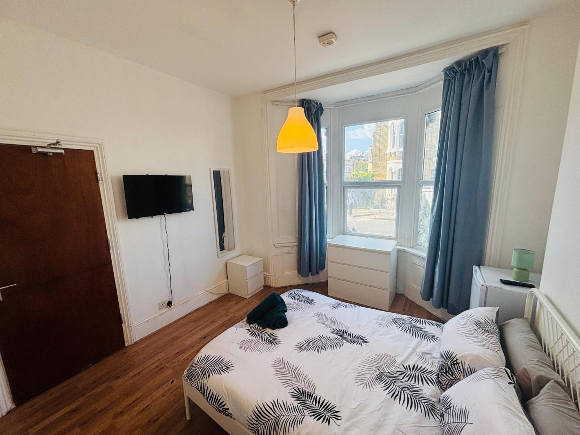 Mile-end Staycation Homestay London