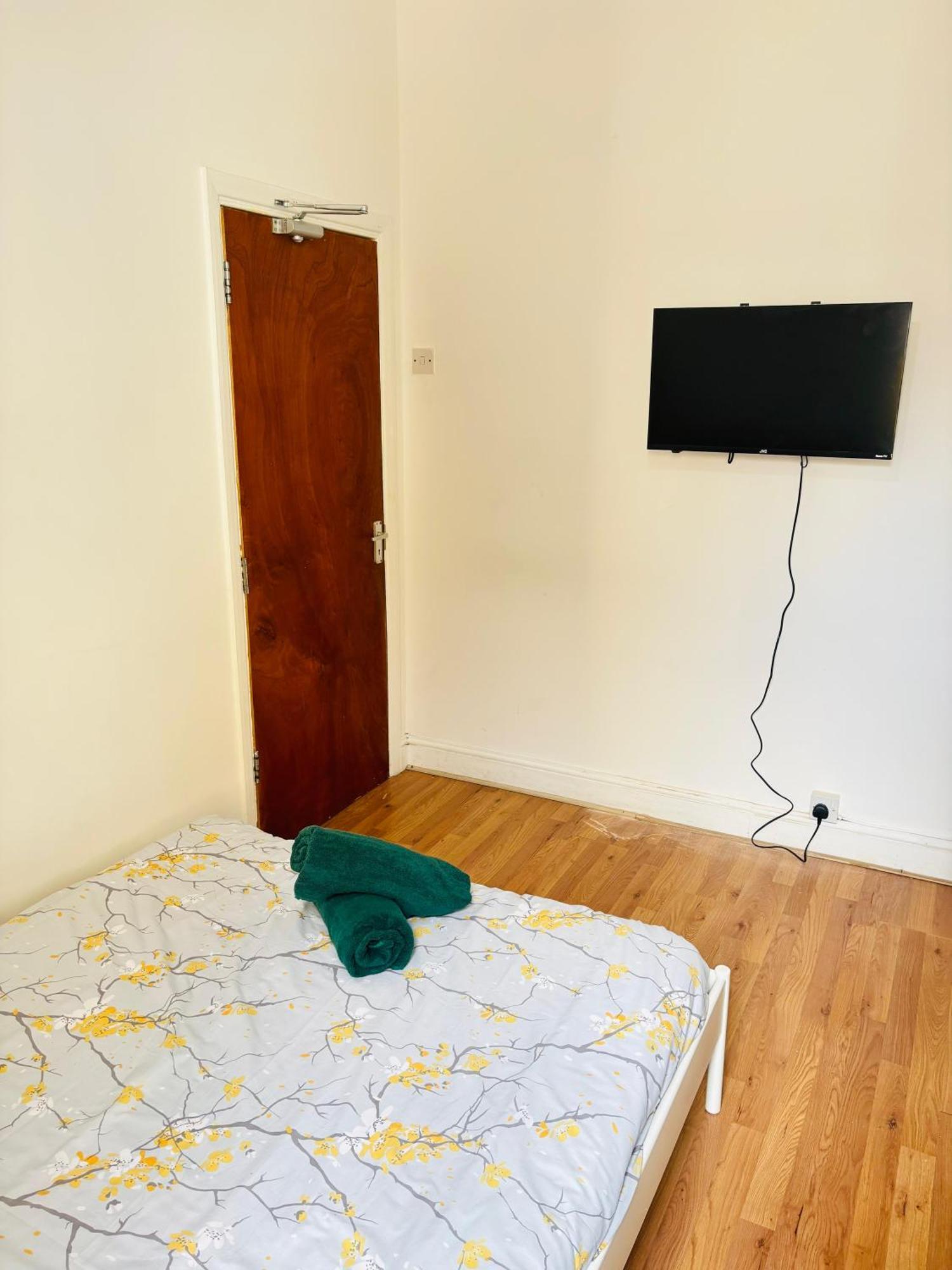 Mile-end Staycation London