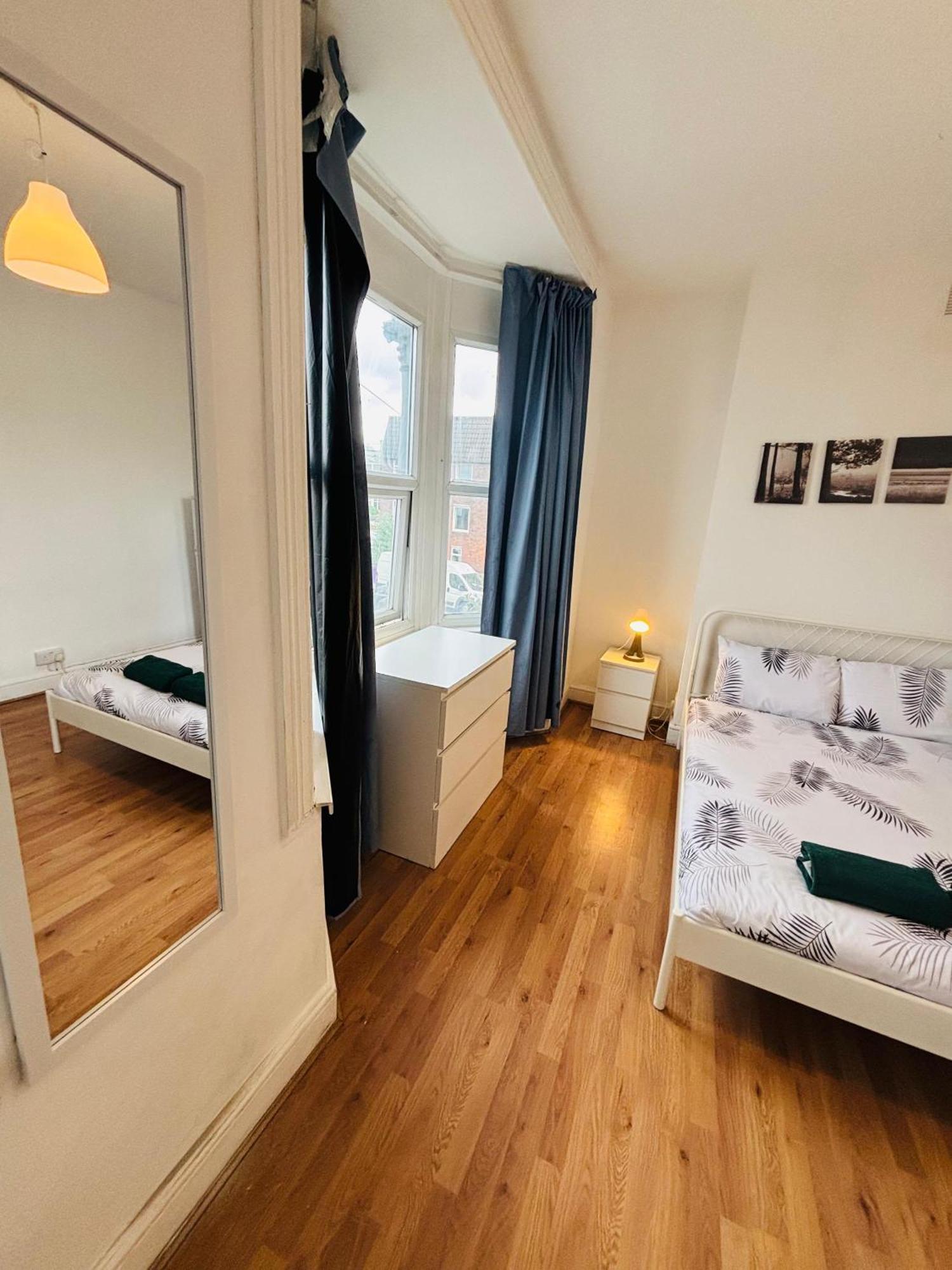 Mile-end Staycation Privatunterkunft