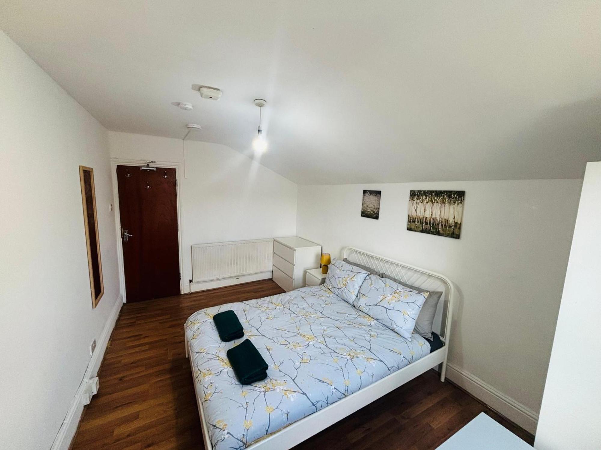 Privatunterkunft Mile-end Staycation *